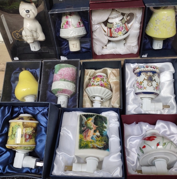 Porcelain Night Light - Picture 7 of 13